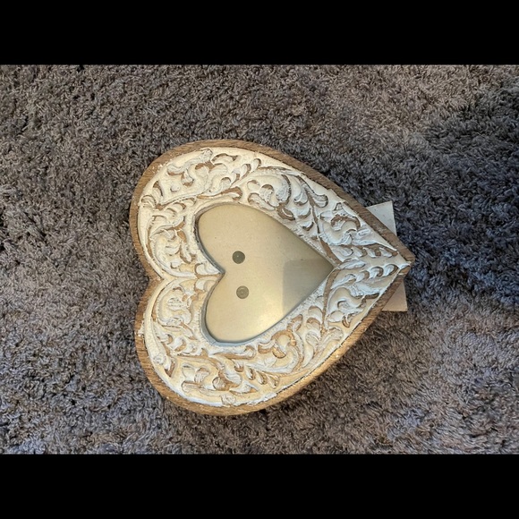 Heart frame - Picture 2 of 3